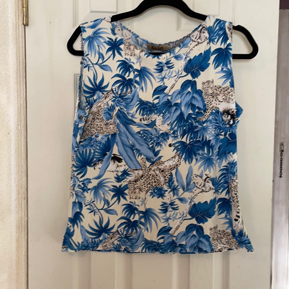 COIN SLEEVELESS KNIT JUNGLE PRINT Beautiful colors  Made in USA (5)